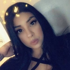 Meet your Posher, Desiree